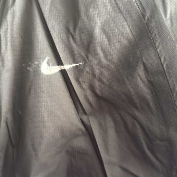 Nike Rain Jacket - Picture 5 of 12